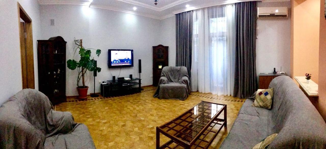 Calm Center Of Baku Apartman Kültér fotó