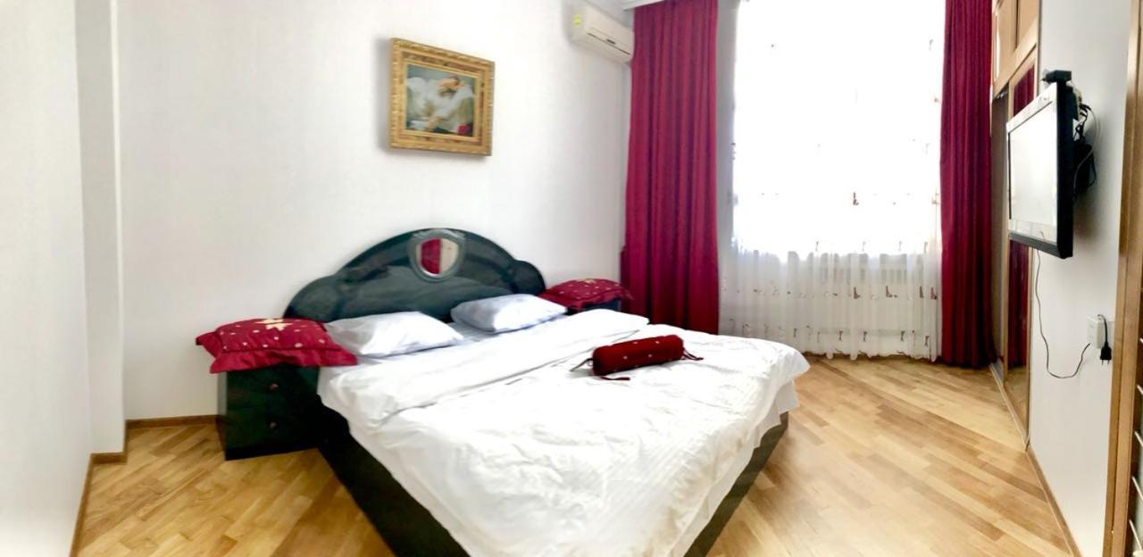 Calm Center Of Baku Apartman Kültér fotó