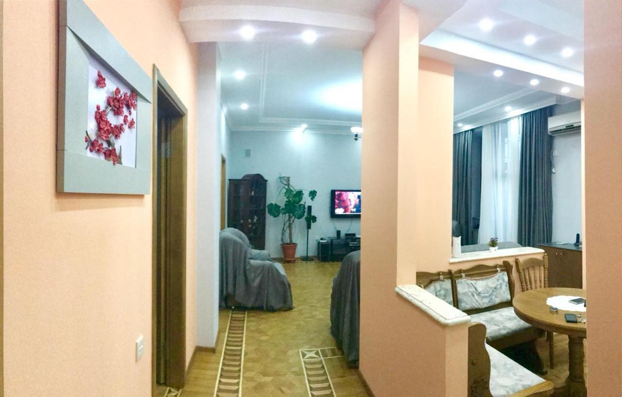 Calm Center Of Baku Apartman Kültér fotó
